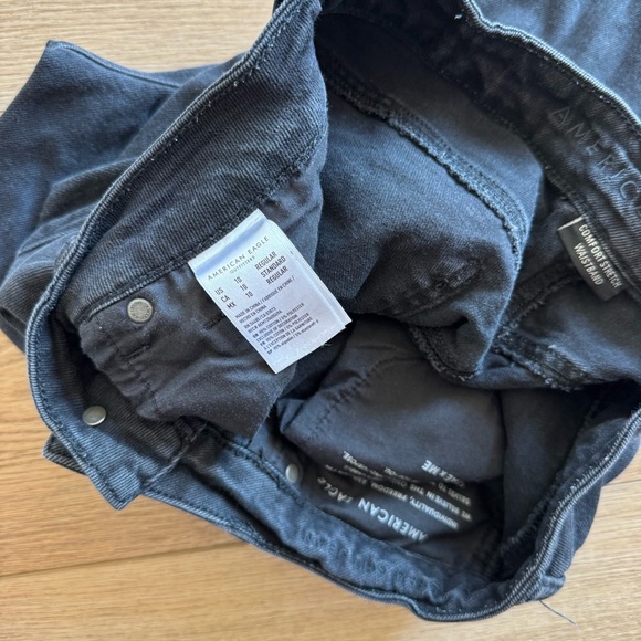 American Eagle Mom Jean Comfort Stretch Waistband Womens Size 10R - Picture 6 of 6